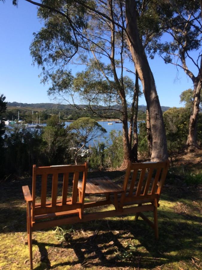 Strahan Wilderness Lodge Exteriör bild